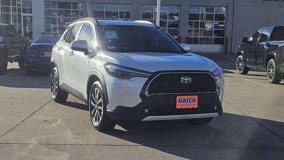 TOYOTA COROLLA CROSS 2024 7MUDAABG9RV108275 image